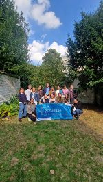 Gruppenfoto im Garten des Steiermark-Hauses © Steiermark-Büro